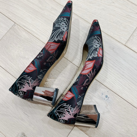 ENZO ANGIOLINI Floral Block Heels Size 7.5 - Picture 5 of 7